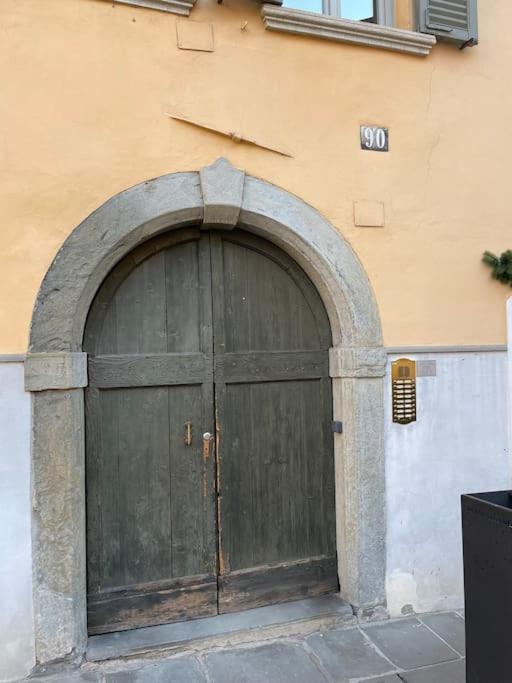 Accademia Love Apartment Bergamo Exterior photo